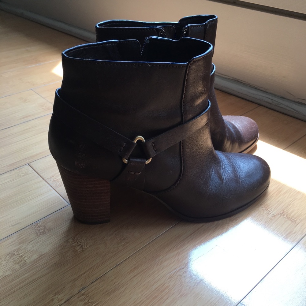 Cole Haan Boots size 8 - Picture 2 of 4